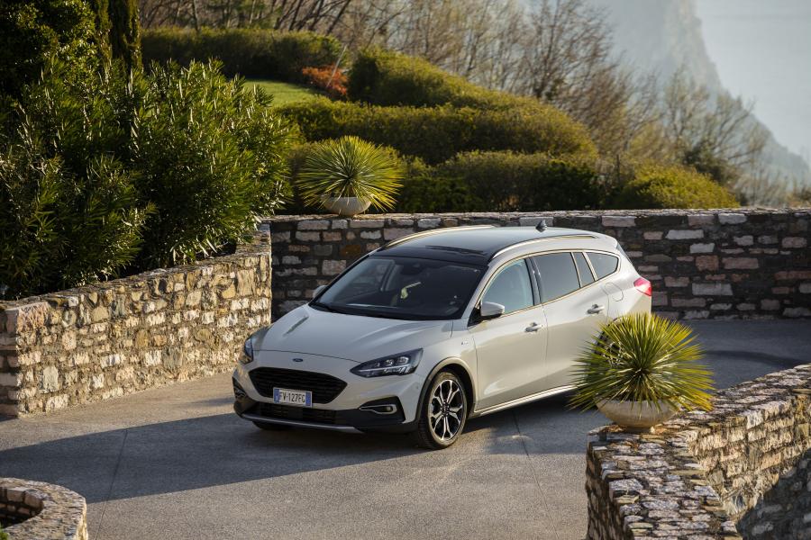  Ford Focus Active Wagon 2018 года  (WW) (фото 27 из 49)
